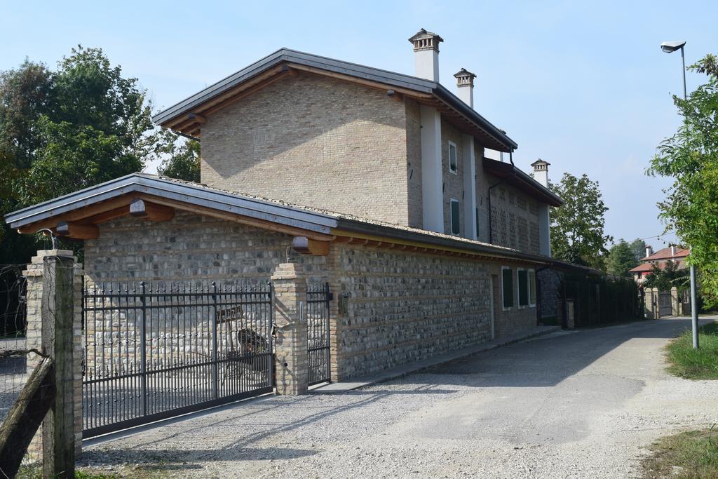Da Gastone Villa Rivignano Eksteriør bilde